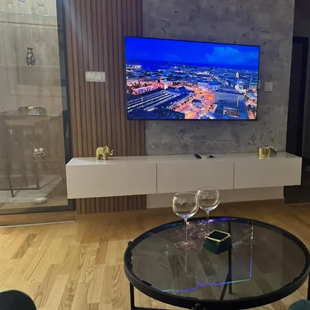 Apartment Luna *
