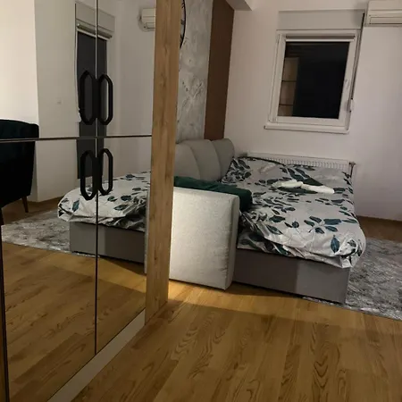 Luna Apartment
